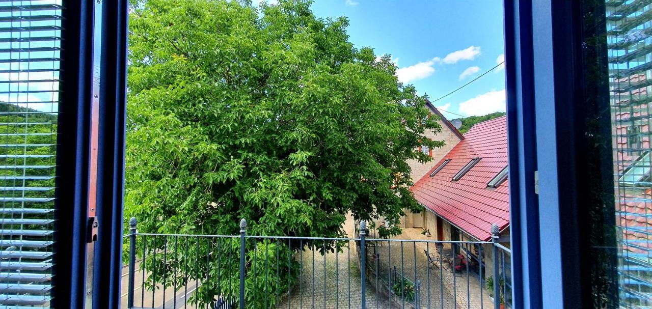 Gaestehaus Craintaler Muehle B&B Креглинген Екстериор снимка