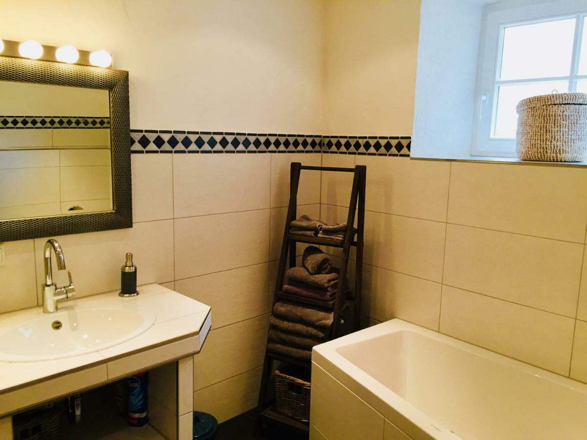 Gaestehaus Craintaler Muehle B&B Креглинген Екстериор снимка